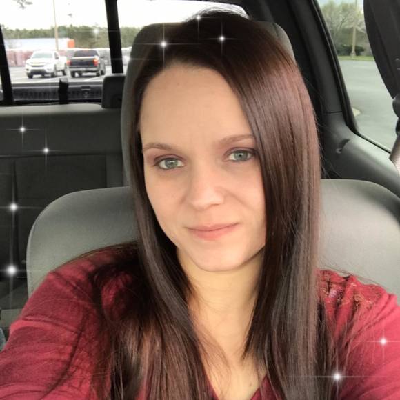 Meet your Posher, Heather - Picture 1 of 1